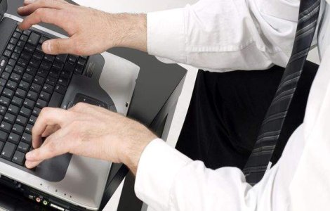 Studiu: Romania, tara europeana cu cel mai mare numar de angajati nevoiti sa fie prezenti la birou