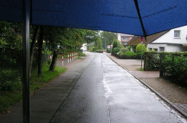 Codul galben de ploi si vijelii, prelungit. Hartile judetelor afectate