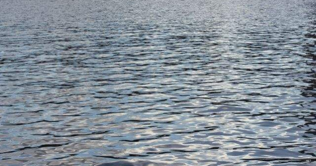 Impactul avut de schimbarile politice asupra mediului, reflectat de sedimentele dintr-un lac