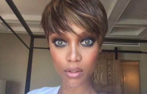  Foto  Tyra Banks s-a fotografiat fara pic de machiaj. Uite cum arata
