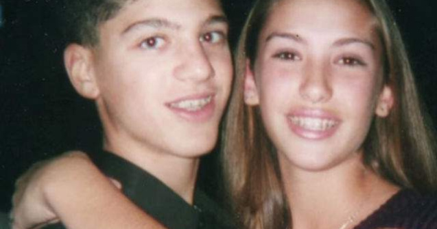 S-a indragostit de ea in clasa a 5-a. Uite cum a cerut-o de nevasta