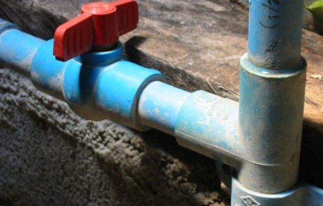 Judetul Arad va exporta apa potabila in Ungaria