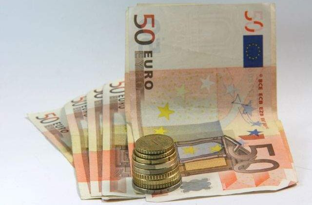 MAE recomanda romanilor care calatoresc in Grecia sa aiba asupra lor suficienti bani lichizi