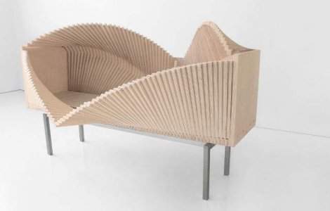  Video  Arata ca un bufet normal. Ce se intampla cand il deschizi