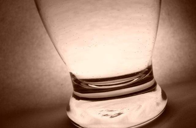 Limite specifice pentru substantele radioactive din apa potabila, introduse de Guvern