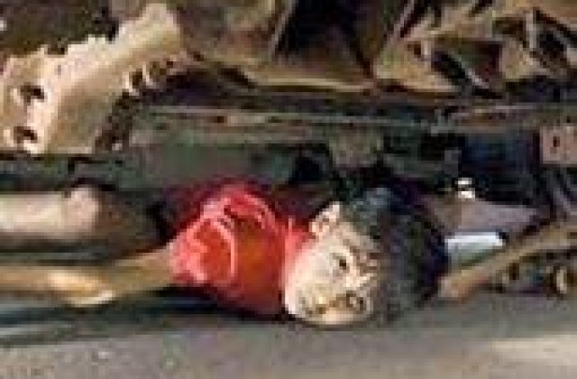 Patineaza pe sub masini