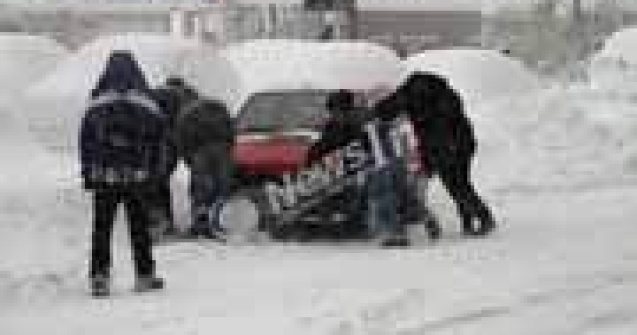 Zapada a paralizat Bucurestiul