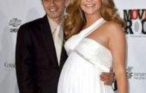 Jennifer Lopez va naste in tacere