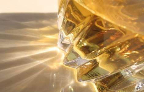  Top  Previne CANCERUL! 9 motive excelente pentru a consuma OCAZIONAL whisky