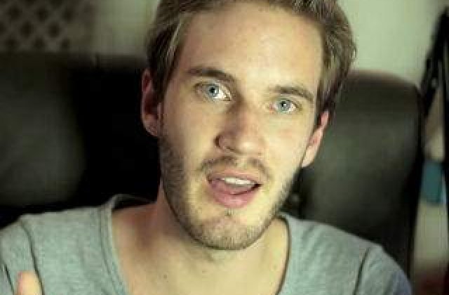 [VIDEO] Acest tanar face 7 milioane dolari pe an jucand jocuri video