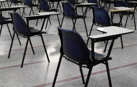 BAC 2015: Lucrarea unei eleve, notata din greseala cu 1, desi era de 10