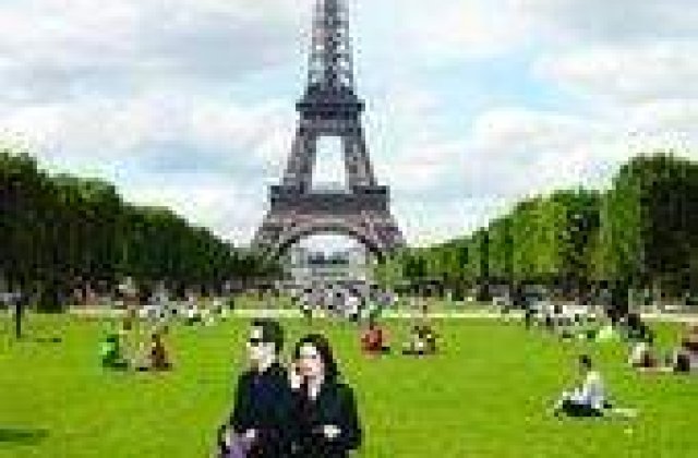 Andreea Marin si Banica Jr. si-au luat casa in Franta