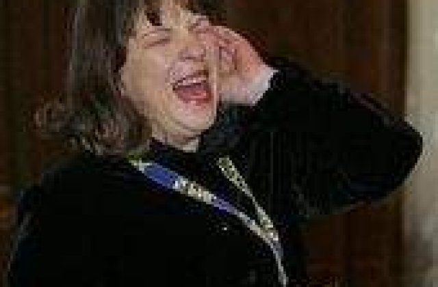 Basescu a respins-o pe Norica