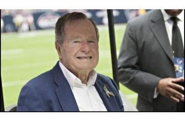 George H.W. Bush a cazut si si-a fracturat o vertebra la gat
