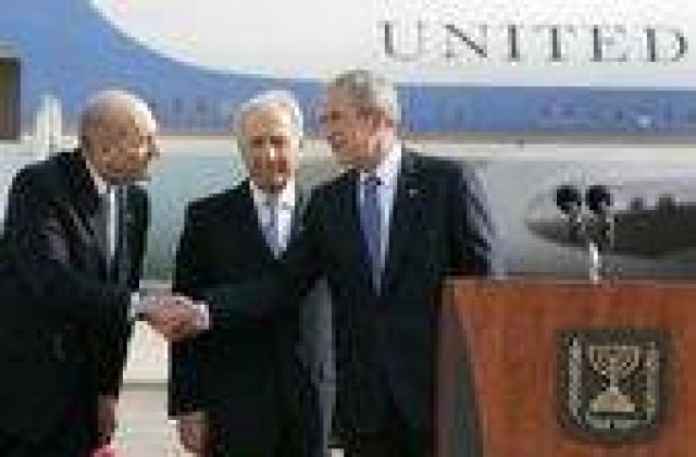 Bush, mesagerul pacii