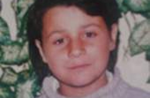 S-a aruncat de la etaj pentru a nu mai fi violata