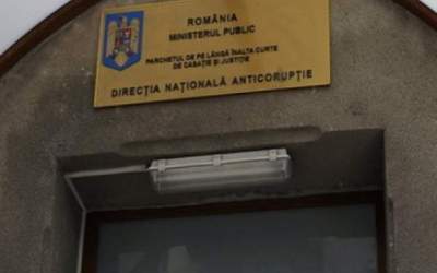 Urmarirea penala pe numele...