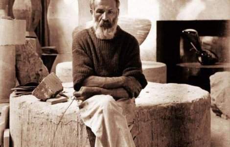 ICR: Romanii incearca sa il rupa pe Brancusi de spiritualitatea identitara