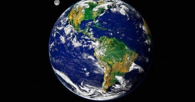 Un asteroid din platina va trece duminica pe langa Terra