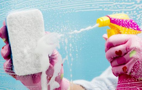  Top  TOP 10 trucuri de nepretuit pentru oamenii care detesta sa faca curat