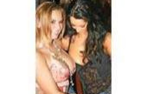 Vedetele ne-au dezvaluit marimea sanilor!