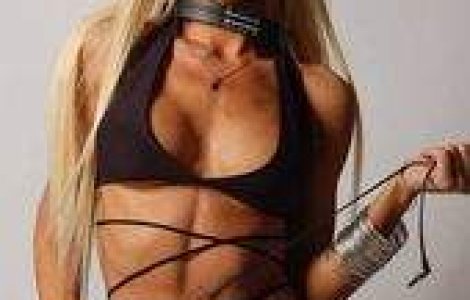 Claudia, sexy la platane