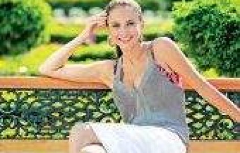 Adelina Elisei: 'Mi-e rusine de tata sa pozez goala!'