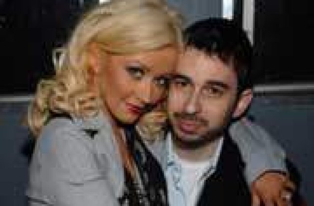 Christina Aguilera a devenit mamica