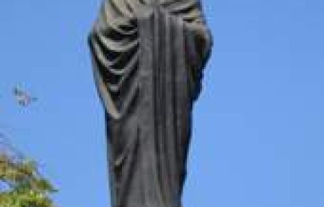 Eminescu: azi il vedem si nu e !