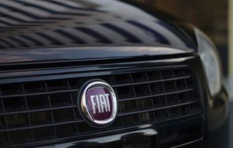 Suma RECORD: Fiat Chrysler, amendata pentru probleme de siguranta