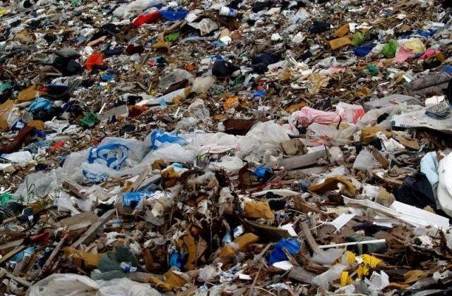 Italia ar putea transfera deseuri menajere in gropi de gunoi din Romania