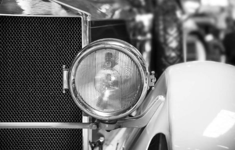 Inceputurile automobilismului, intr-o expozitie la Palatul Sutu