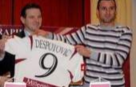 Si campion, si golgeter