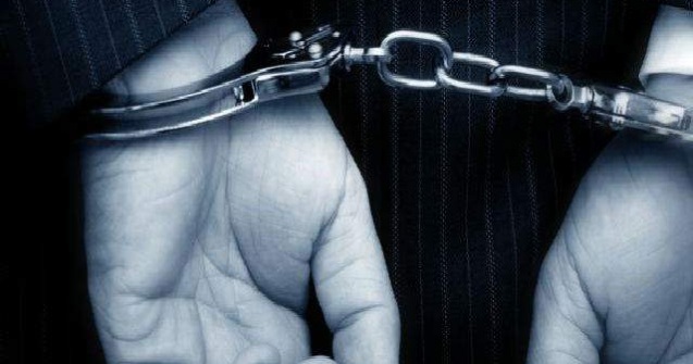 Unul dintre regizorii serialului "Law & Order", arestat pentru pornografie infantila