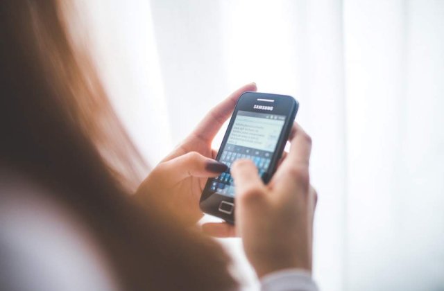 Samsung va reduce preturile smartphone-urilor Galaxy S6