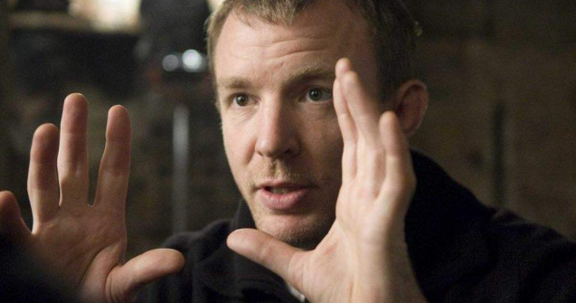 Regizorul Guy Ritchie s-a casatorit