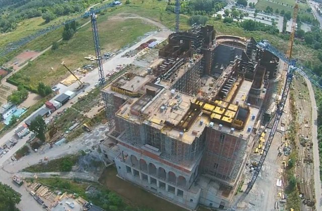 Ministrul Finantelor: 25 de milioane de lei, alocati pentru Catedrala Neamului