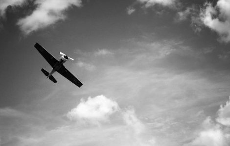  Update  Un avion utilitar s-a prabusit in judetul Braila. Care este starea victimelor