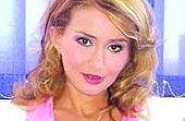 Crina Abrudan, curtata de fiul unui seic din Dubai