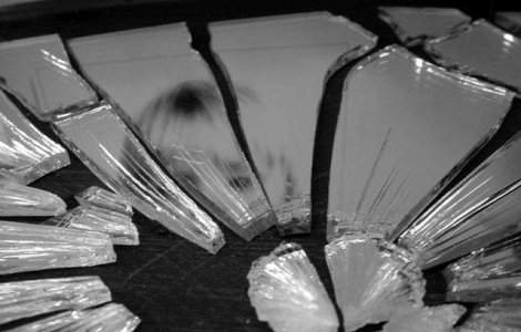  Top  Experiente intunecate! Celebritati abuzate sexual din copilarie