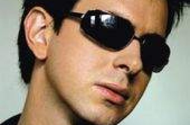 Keo a filmat cu o actrita porno