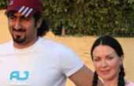 Omar ben Laden ii transmite tatalui: "Cauta o alta cale!"