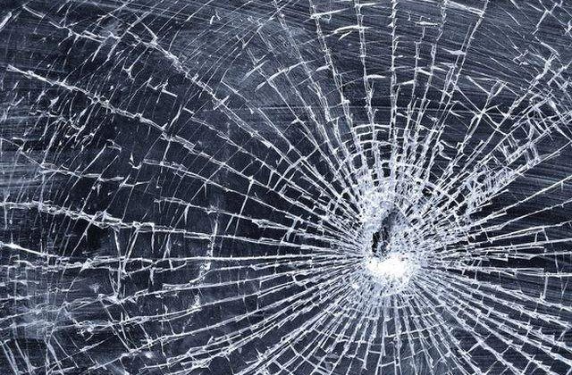 Accident la Brasov: Patru persoane au fost ranite dupa ce doua masini s-au ciocnit