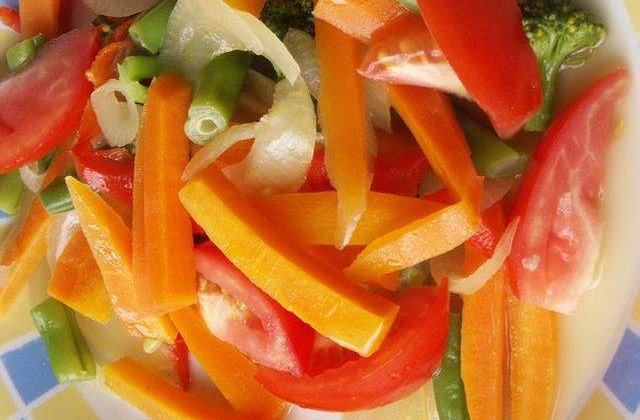 Studiu: Dietele bogate in legume pot sa incetineasca imbatranirea creierului