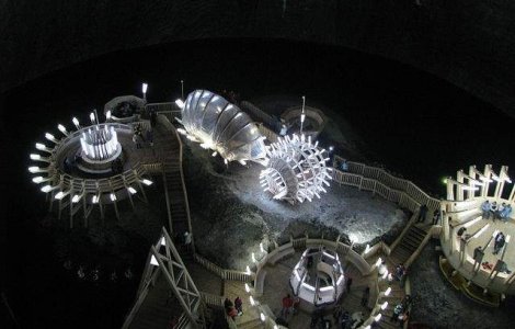 Salina Turda, refugiu in fata caniculei pentru zeci de mii de turisti