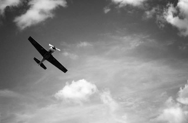 Operatiunile de cautare a planorului disparut, extinse in judetele Harghita si Neamt