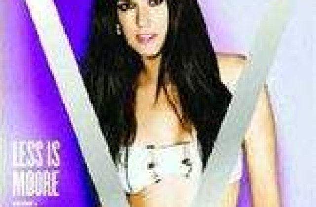 Demi Moore, la 45 de ani, arata fabulos in costum de baie