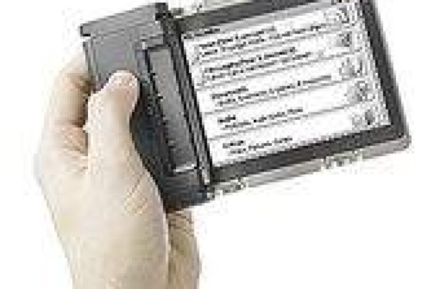 S-a lansat telefonul mobil cu ecran rulabil