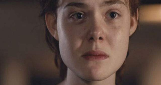 Elle Fanning este un adolescent transgender in filmul "About Ray"