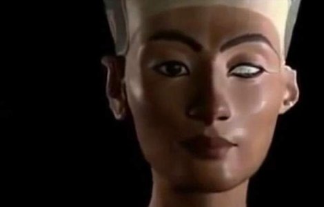  Video  Arheolog britanic: Mormantul reginei egiptene Nefertiti a fost descoperit